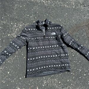 North Face Black Quarterzip